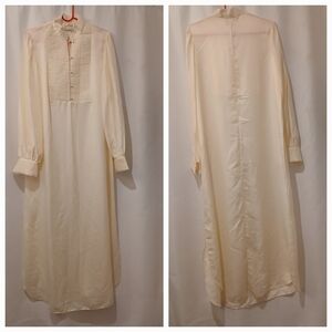 Claire Haddad Cream House Dress Nightgown Size M